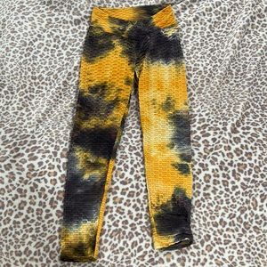 Famous TikTok leggings, L/XL